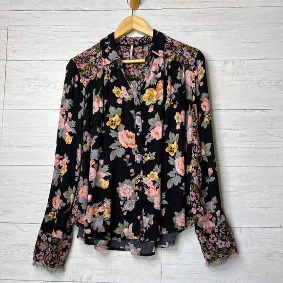 Free People Top Womens Size Medium Black Floral Hold on to Me Printed Shirt - Picture 1 of 16